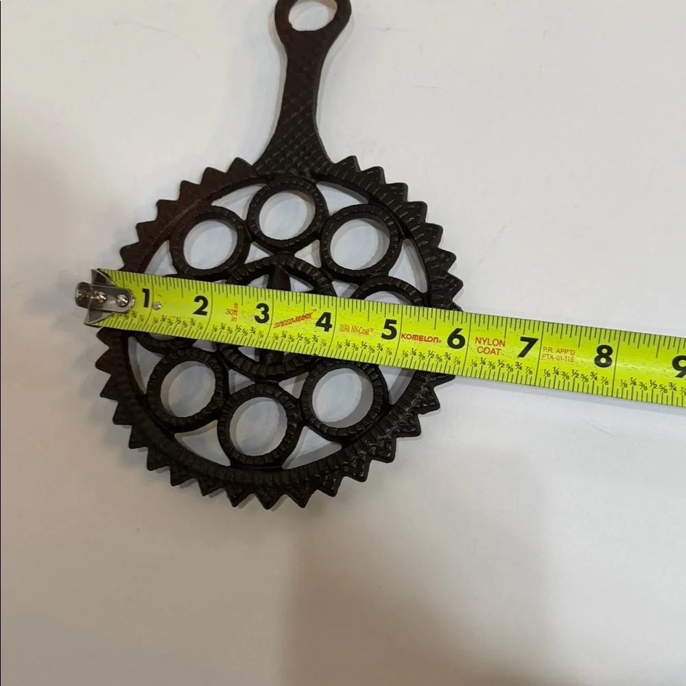 Vtg Black Cast Iron Trivet Star with Handle Footed Western Rustic Farmhouse
